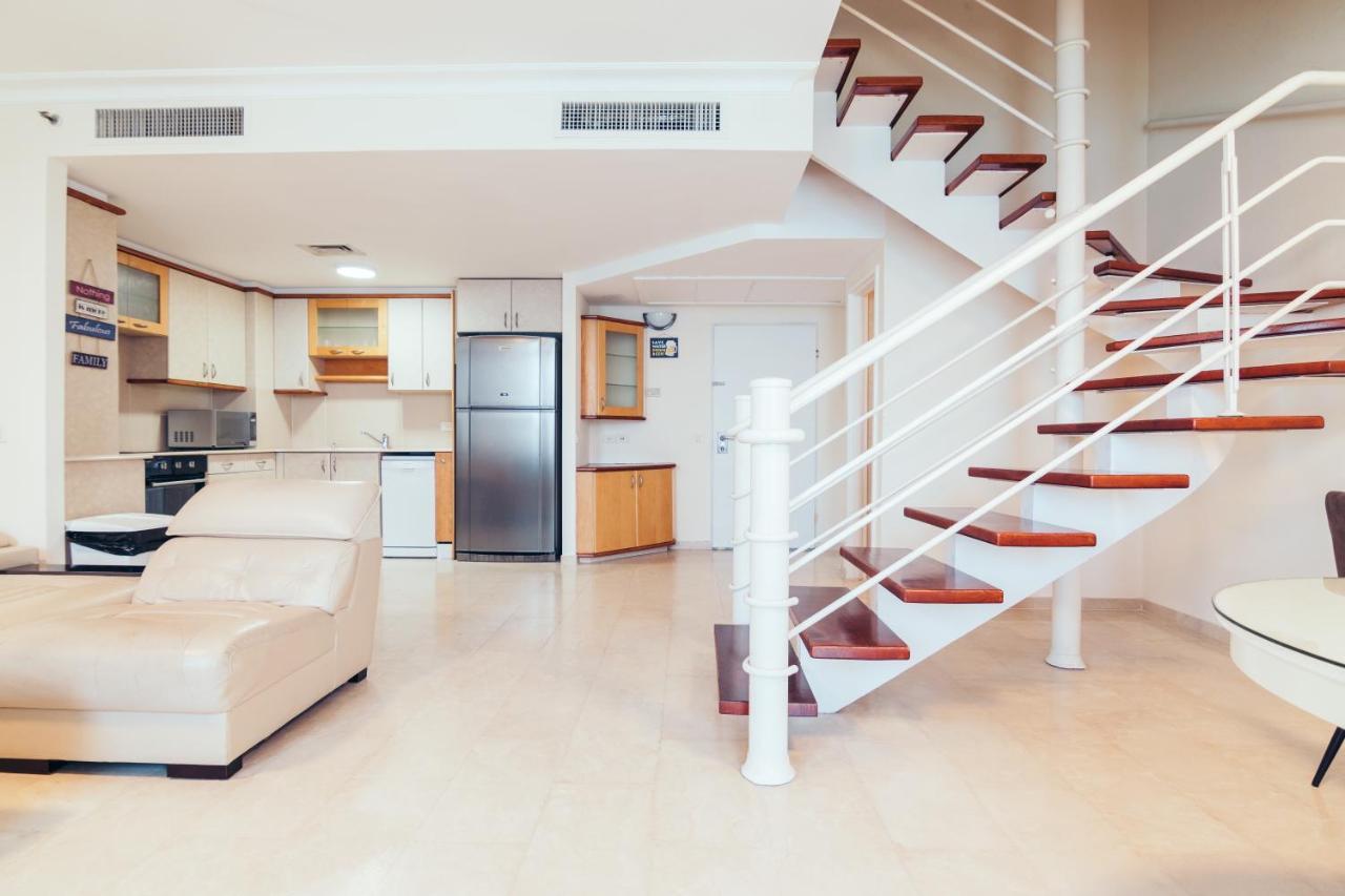 Almog Haifa Israel Apartments מגדלי חוף הכרמל Luaran gambar